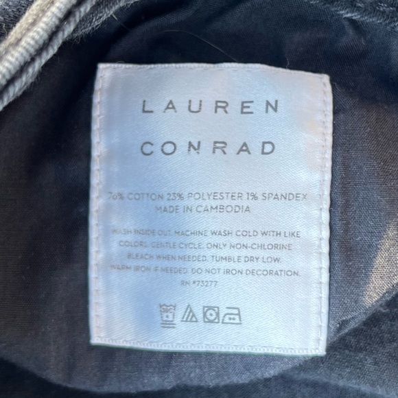 Lauren Conrad; Deep Grey/Black; Distressed/Ripped; Flared Style/Boot Cut Jeans - Picture 6 of 7